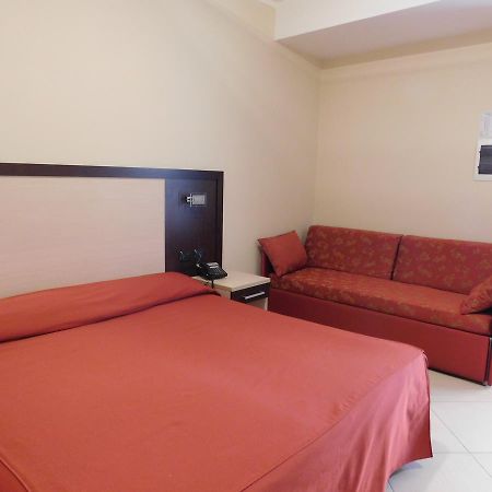 โฮเต็ล ริสเบิร์ก Hotel กัลลีโปลี ภายนอก รูปภาพ