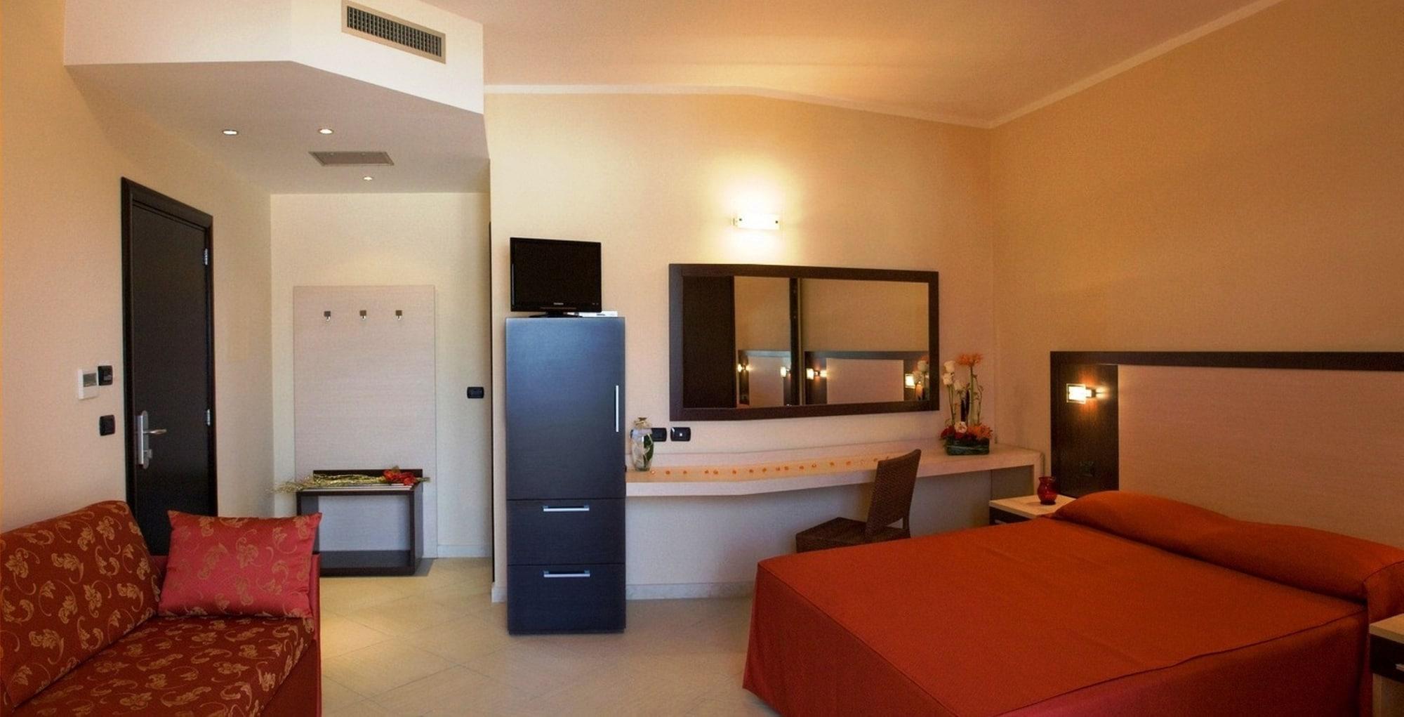 โฮเต็ล ริสเบิร์ก Hotel กัลลีโปลี ภายนอก รูปภาพ